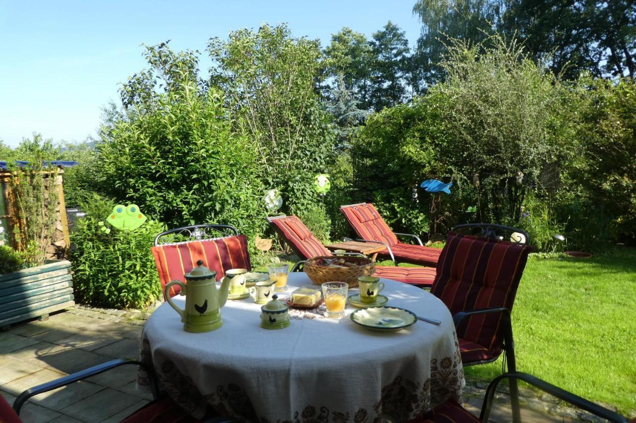 Neukirchen  Oeko-Ferienwohnung Im Landhaus Huebner מראה חיצוני תמונה